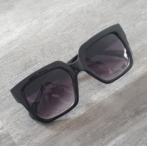 black boxy sunglasses
